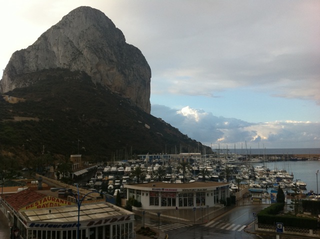 El Pen desde el puerto pesquero de El Rac