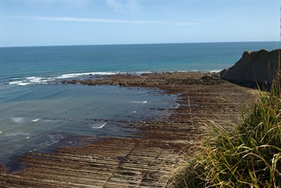 El flysch lamido por las olas