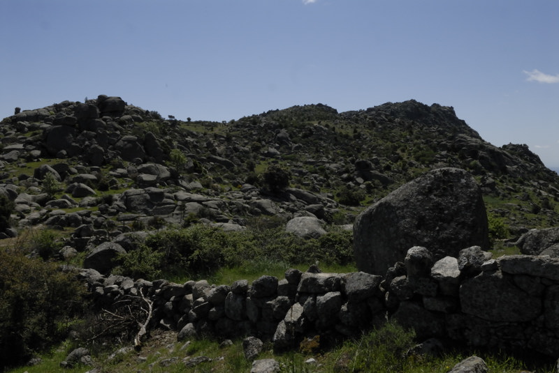 Los Tres Frailes desde el Collado